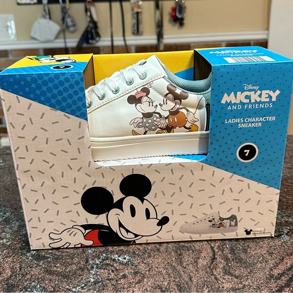 NIB Women’s Aldi Exclusive Mickey Mouse Sneakers - Picture 1 of 12